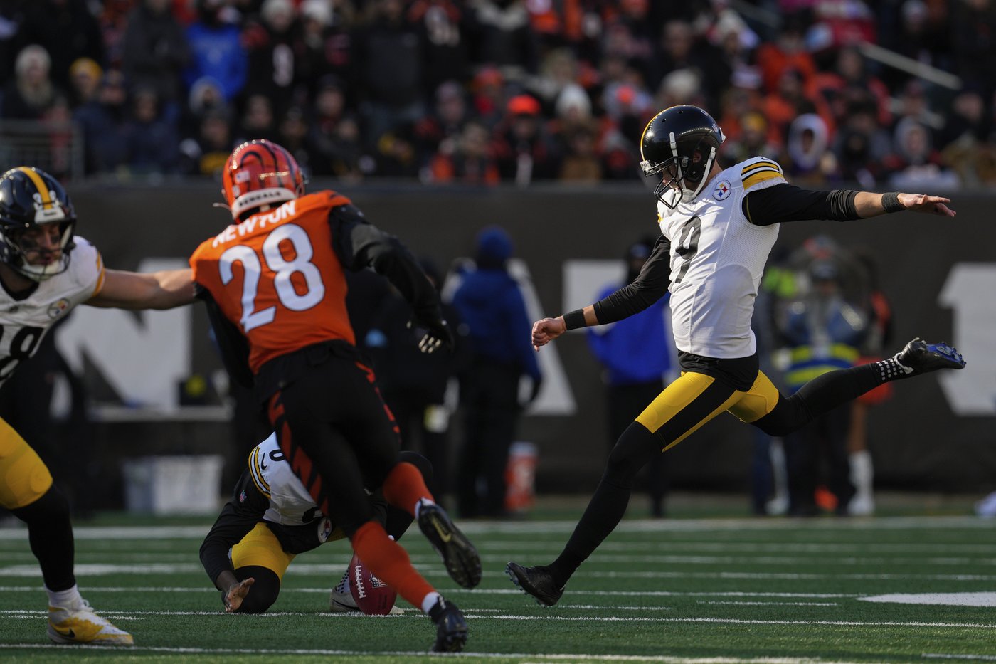 Bengals defense flops again in 44-38 loss to Steelers | iNFOnews.ca Bengals defense flops again in 44-38 loss to Steelers | iNFOnews.ca
