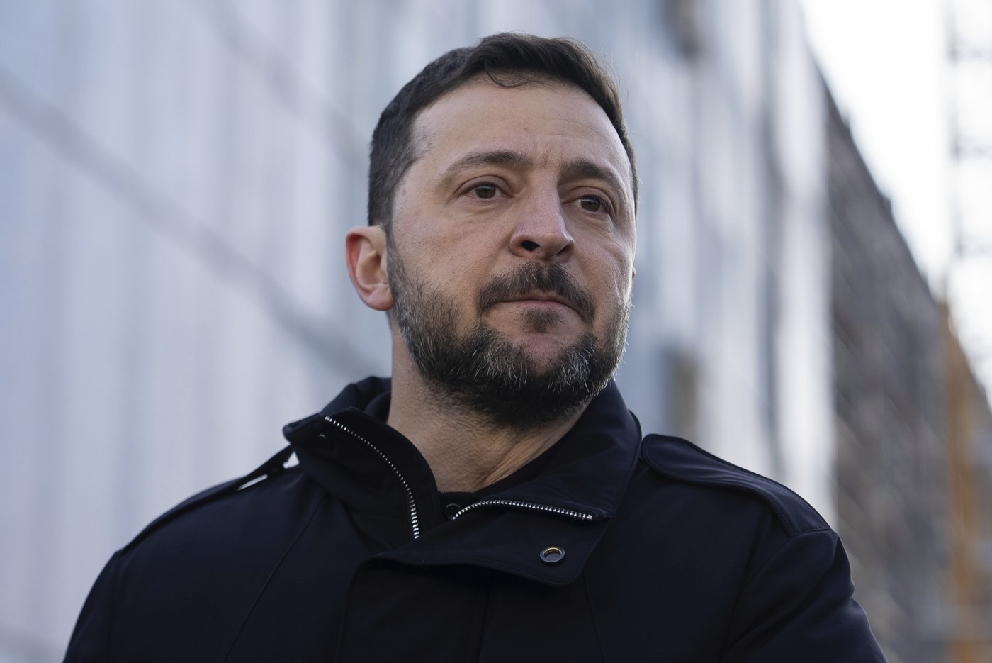 Zelenskyy says Trump gave him his telephone number, believes US president is key to ending the war | iNFOnews.ca