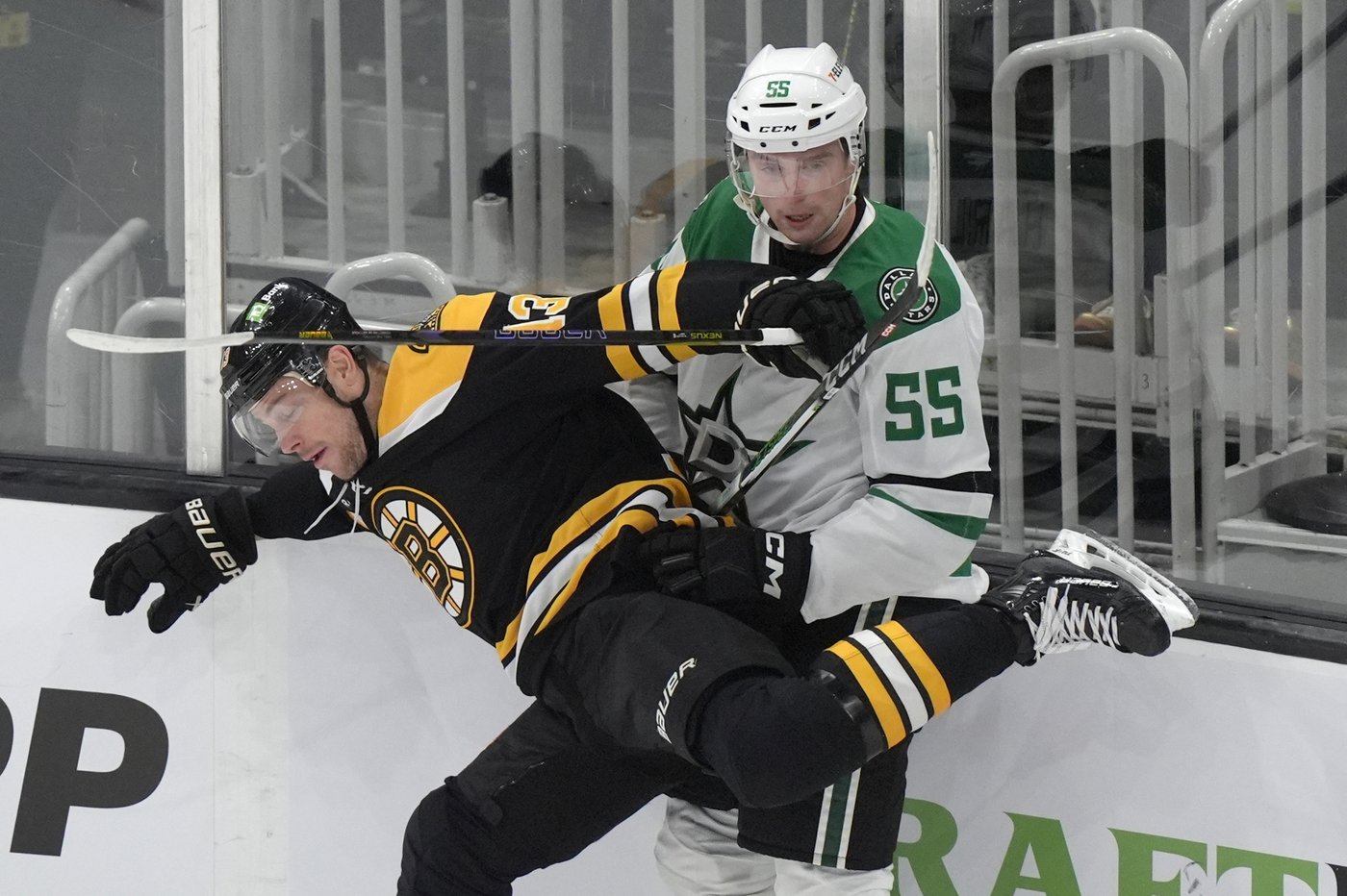 Seguin and Duchene have a goal and 2 assists each and Stars down Bruins 5-2 | iNFOnews.ca Seguin and Duchene have a goal and 2 assists each and Stars down Bruins 5-2 | iNFOnews.ca