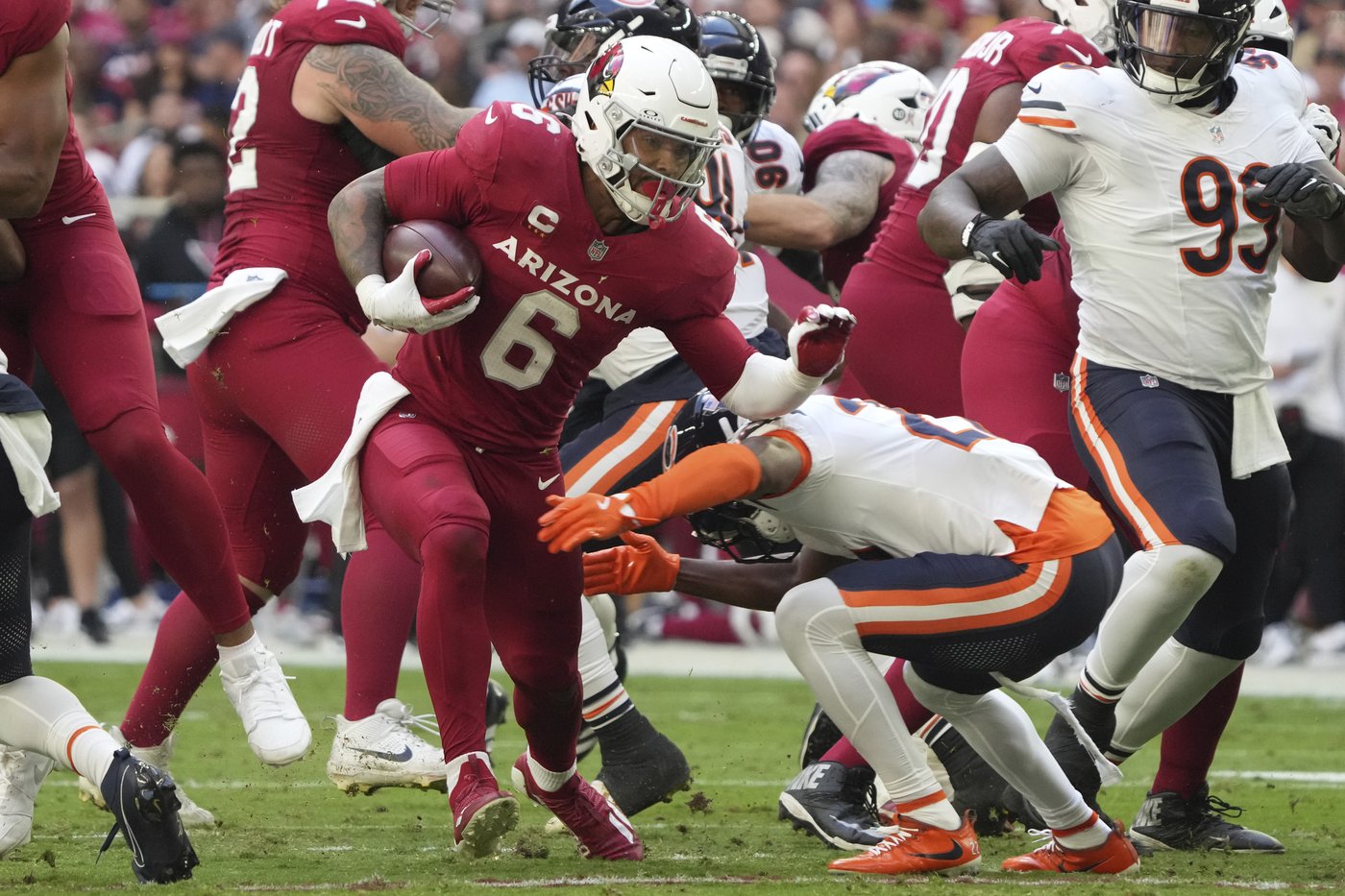 Cardinals forced to close roof against Bears after hail in second quarter | iNFOnews.ca Cardinals forced to close roof against Bears after hail in second quarter | iNFOnews.ca