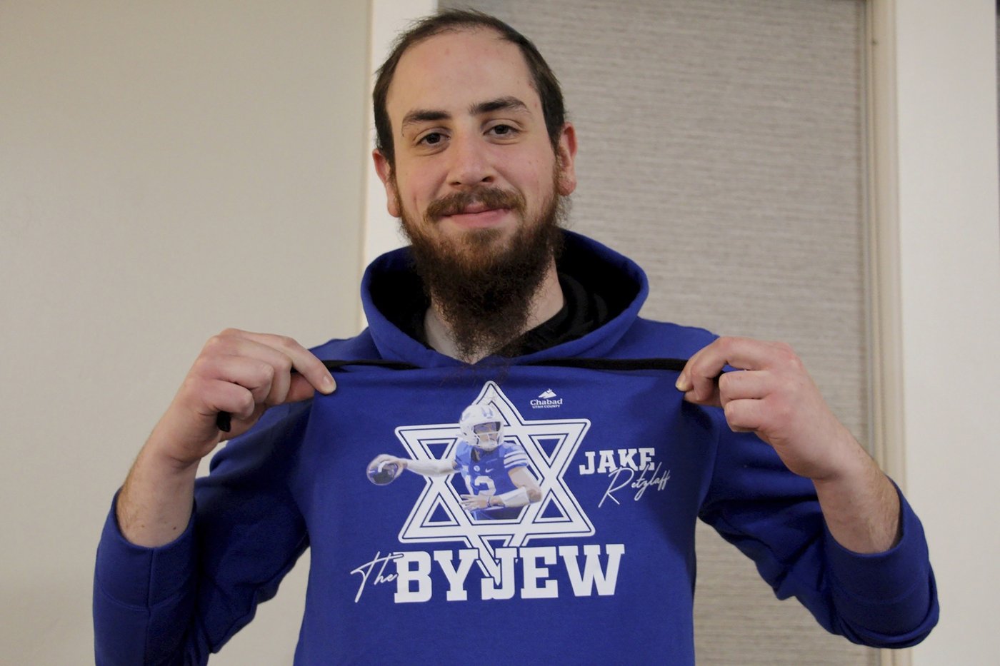 BYU quarterback Jake Retzlaff brings touchdowns and Jewish teachings to predominantly Mormon school | iNFOnews.ca BYU quarterback Jake Retzlaff brings touchdowns and Jewish teachings to predominantly Mormon school | iNFOnews.ca