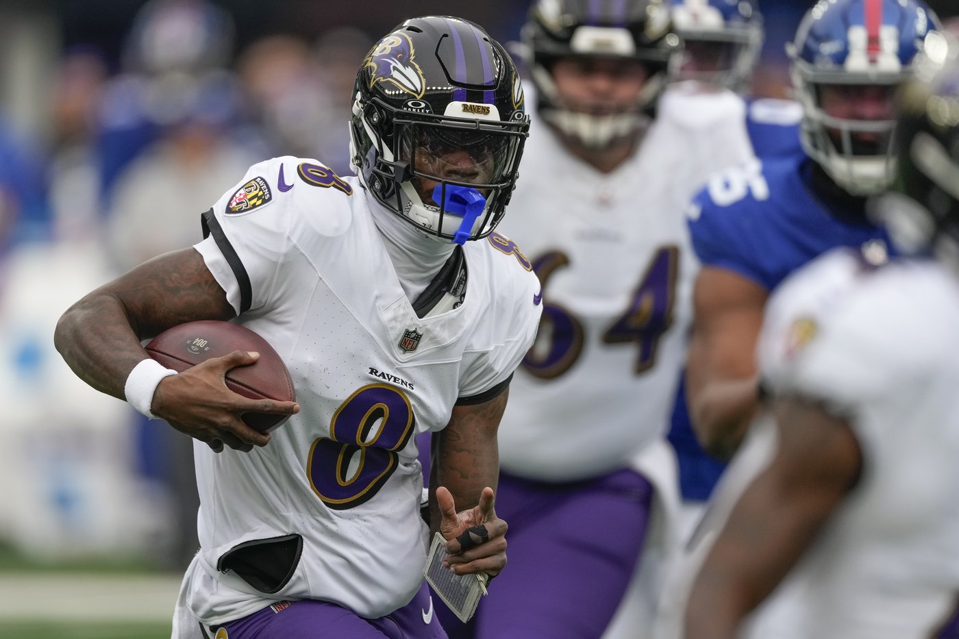 Lamar Jackson threw 5 TDs against the Giants. It was also one of his top rushing games this season | iNFOnews.ca Lamar Jackson threw 5 TDs against the Giants. It was also one of his top rushing games this season | iNFOnews.ca