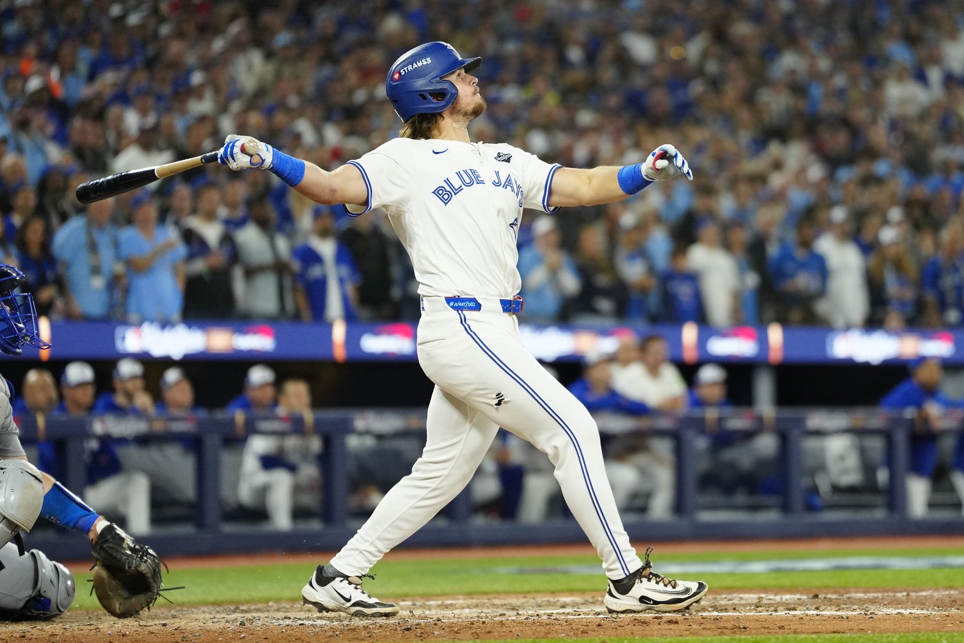 Barger's career season continues with pinch-hit grand slam in Game 1 of World Series | iNFOnews.ca