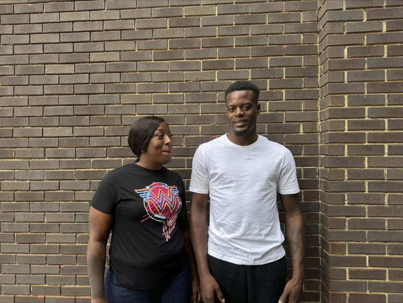 Alabama police sued after viral video shows officer using a Taser on handcuffed man | iNFOnews.ca