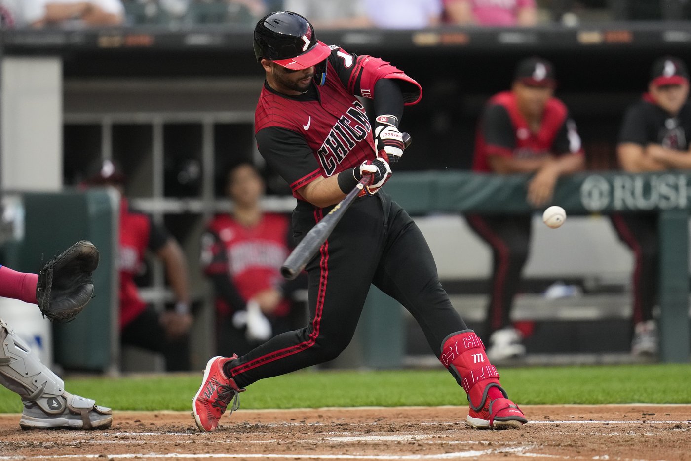 Quero has 4 hits, White Sox hit 4 HRs in 12-5 win over Cubs | iNFOnews.ca