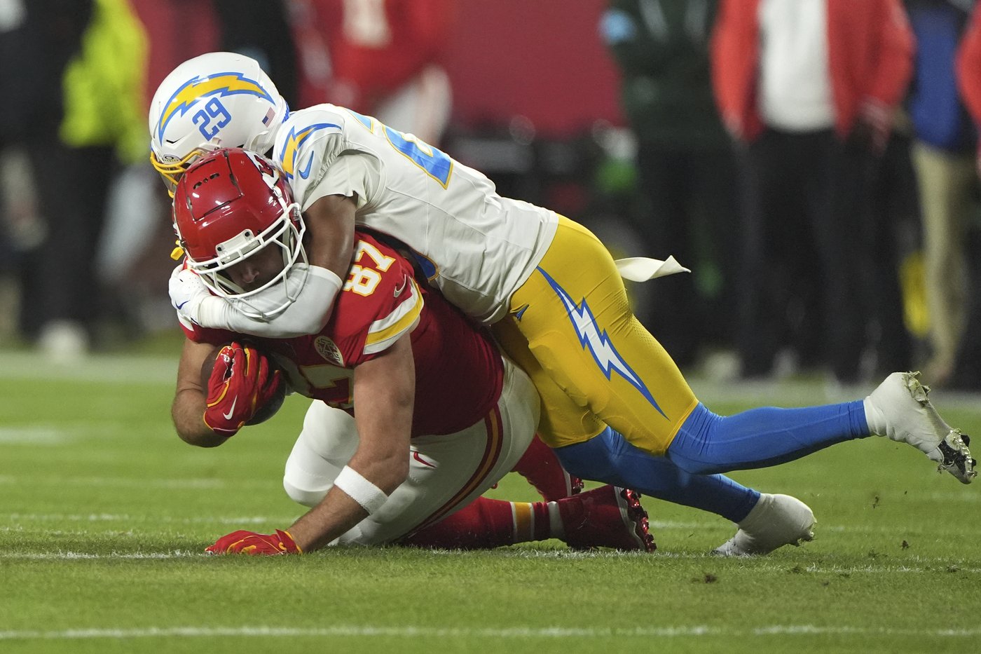 Chiefs QB Patrick Mahomes expects to play vs. Texans in matchup of AFC West and South champions | iNFOnews.ca