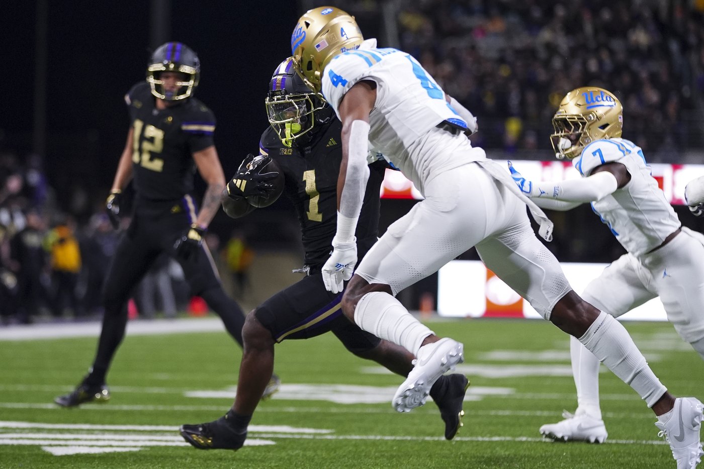 Desmond Williams Jr., Jonah Coleman lead Washington past UCLA 31-19 for bowl eligibility | iNFOnews.ca