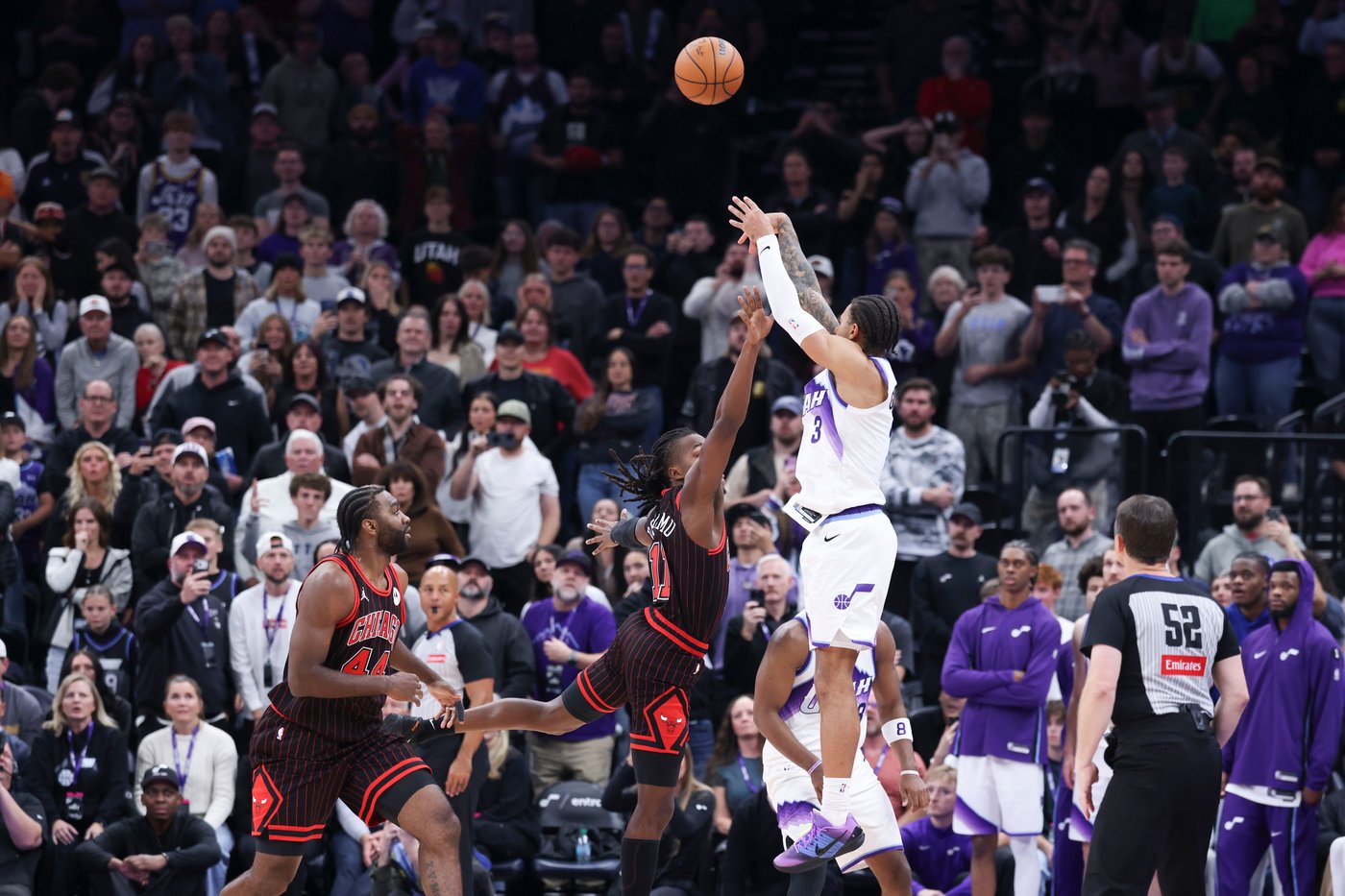 George makes late 3 in 2OT, Markkanen scores 47 as Jazz beat Bulls 150-147 | iNFOnews.ca George makes late 3 in 2OT, Markkanen scores 47 as Jazz beat Bulls 150-147 | iNFOnews.ca