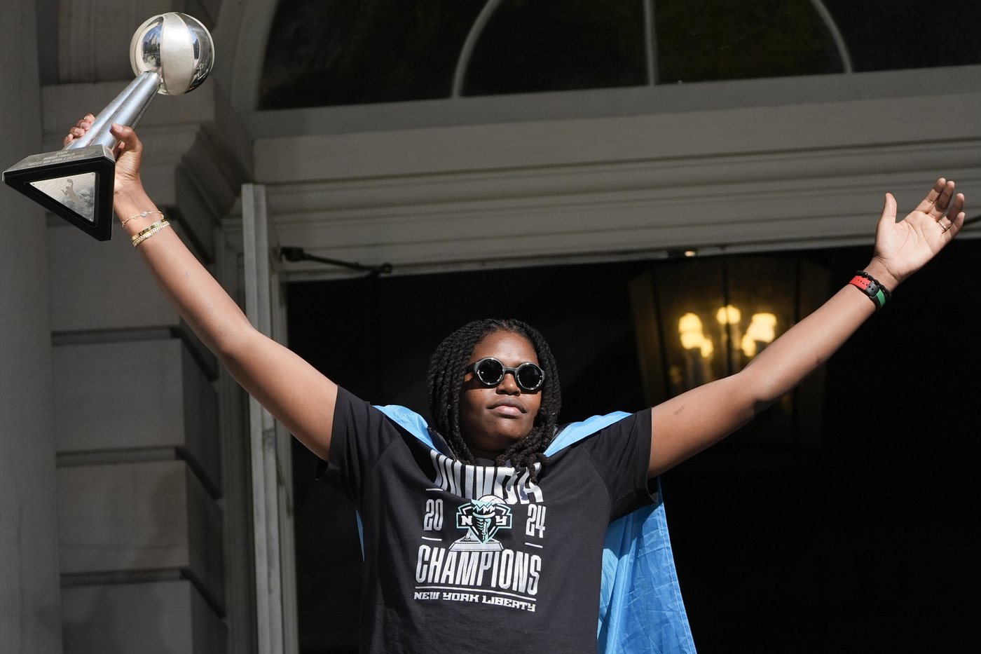 New York Liberty basketball team honored with ticker-tape parade in Canyon of Heroes | iNFOnews.ca