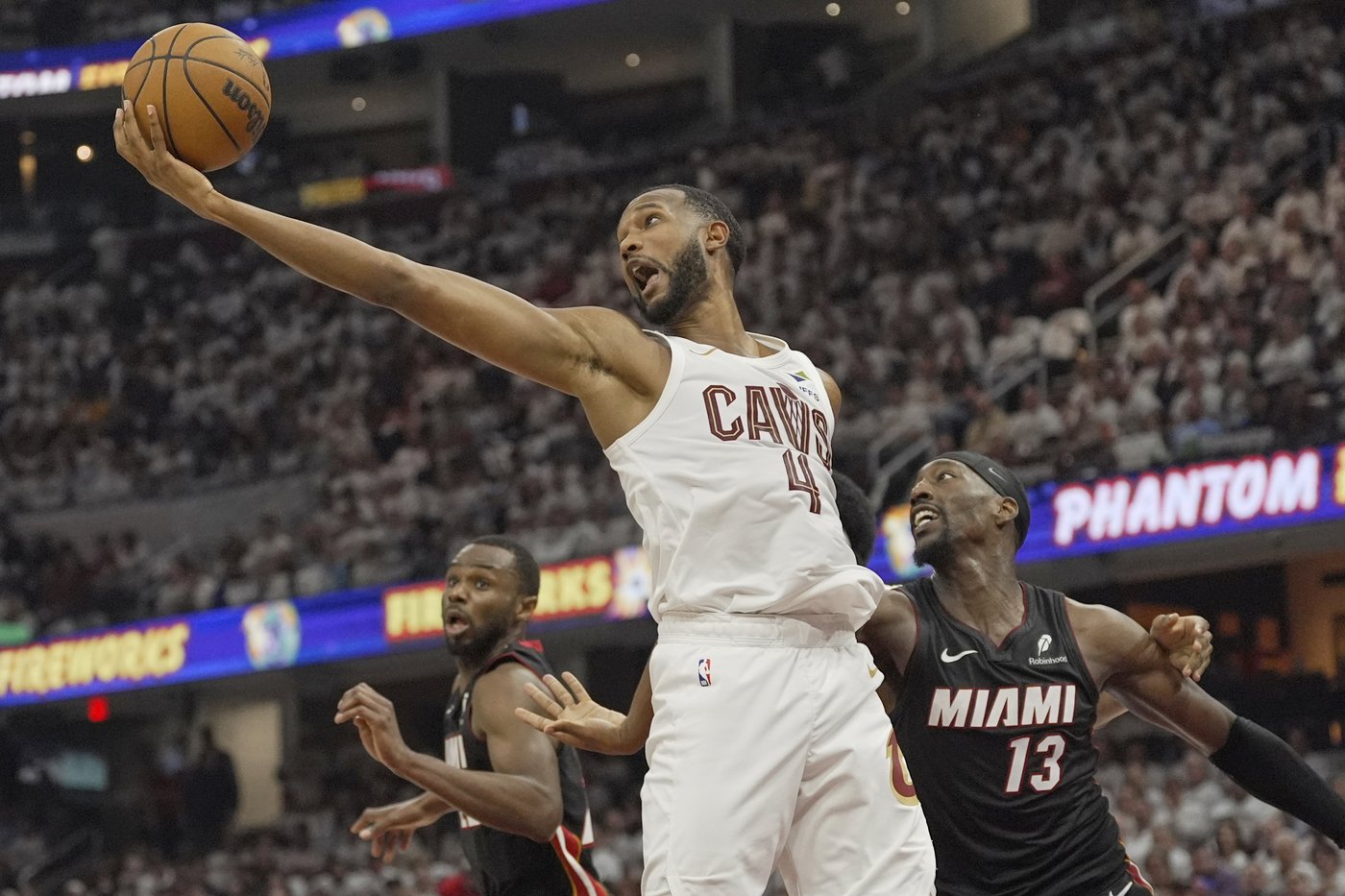 Cleveland's Evan Mobley wins NBA Defensive Player of the Year award | iNFOnews.ca Cleveland's Evan Mobley wins NBA Defensive Player of the Year award | iNFOnews.ca