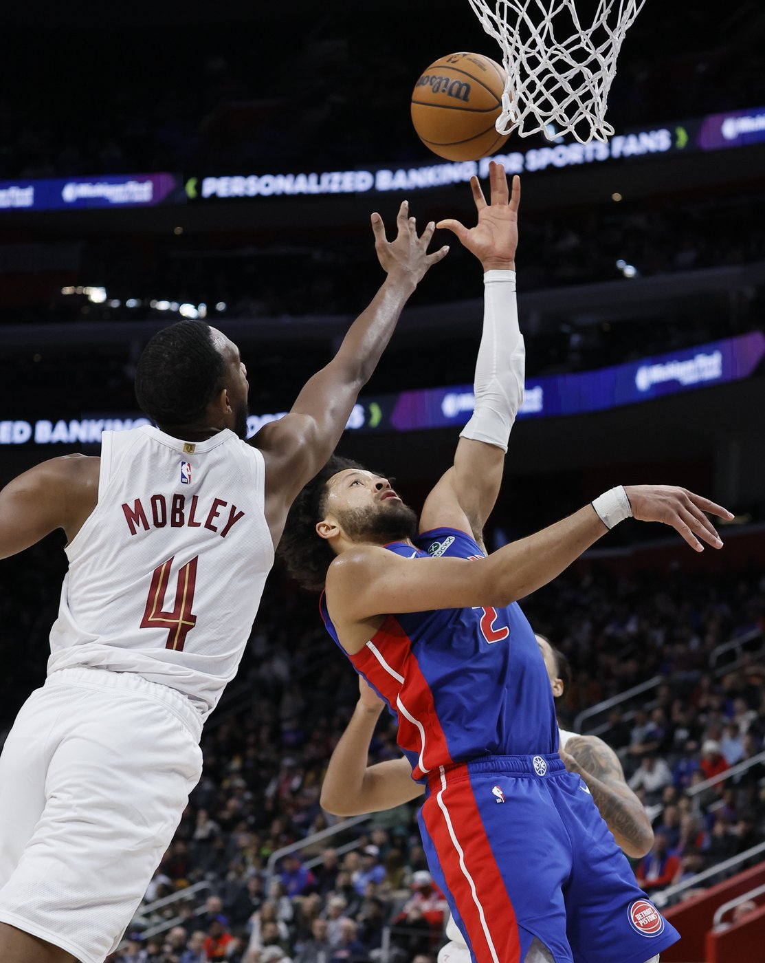 Garland's deep buzzer-beating 3-pointer gives Cavs 118-115 win over Pistons | iNFOnews.ca Garland's deep buzzer-beating 3-pointer gives Cavs 118-115 win over Pistons | iNFOnews.ca