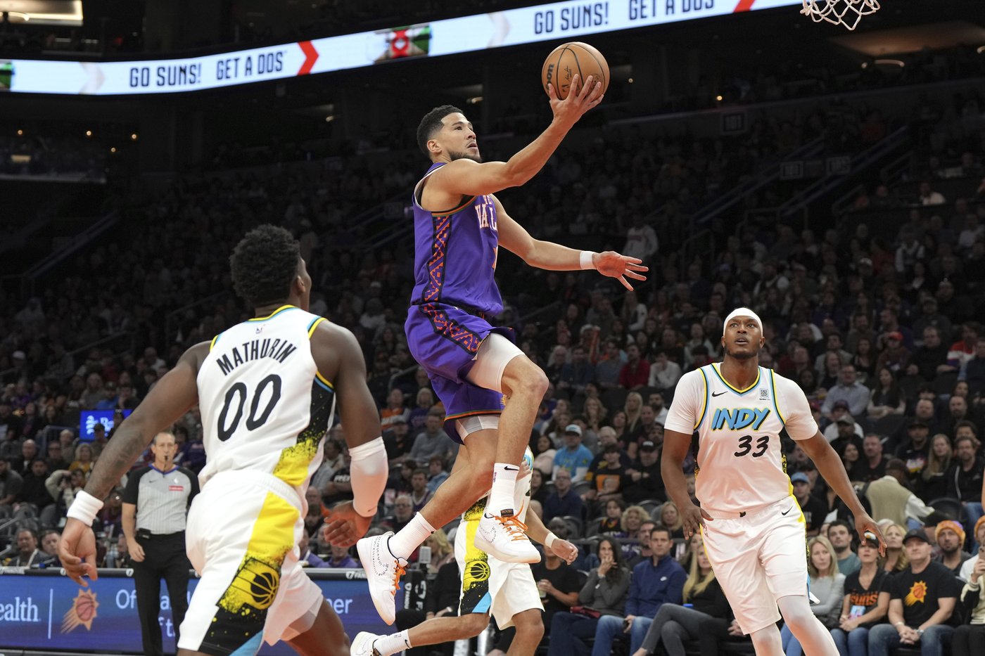 Suns All-Star guard Devin Booker is out at least two games with left groin soreness | iNFOnews.ca Suns All-Star guard Devin Booker is out at least two games with left groin soreness | iNFOnews.ca