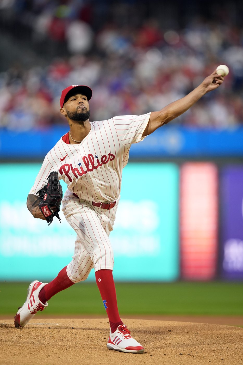 Phillies All-Star Cristopher Sánchez welcomes a baby boy ahead of his Game 2 NLDS start | iNFOnews.ca Phillies All-Star Cristopher Sánchez welcomes a baby boy ahead of his Game 2 NLDS start | iNFOnews.ca
