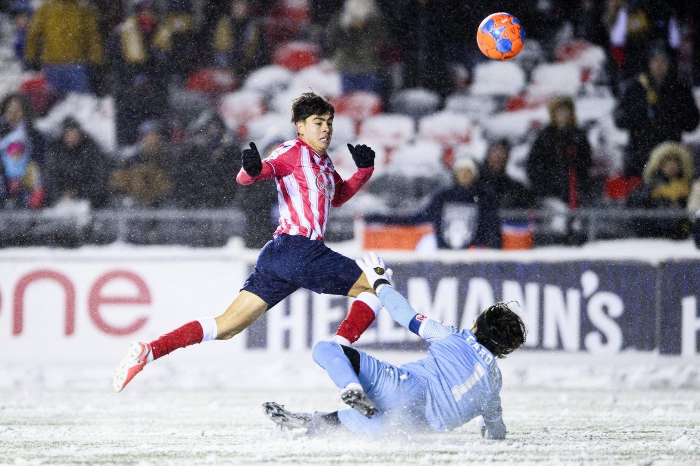 OneSoccer says snowy CPL final featuring viral 'icicle kick' exceeds 1 billion views | iNFOnews.ca