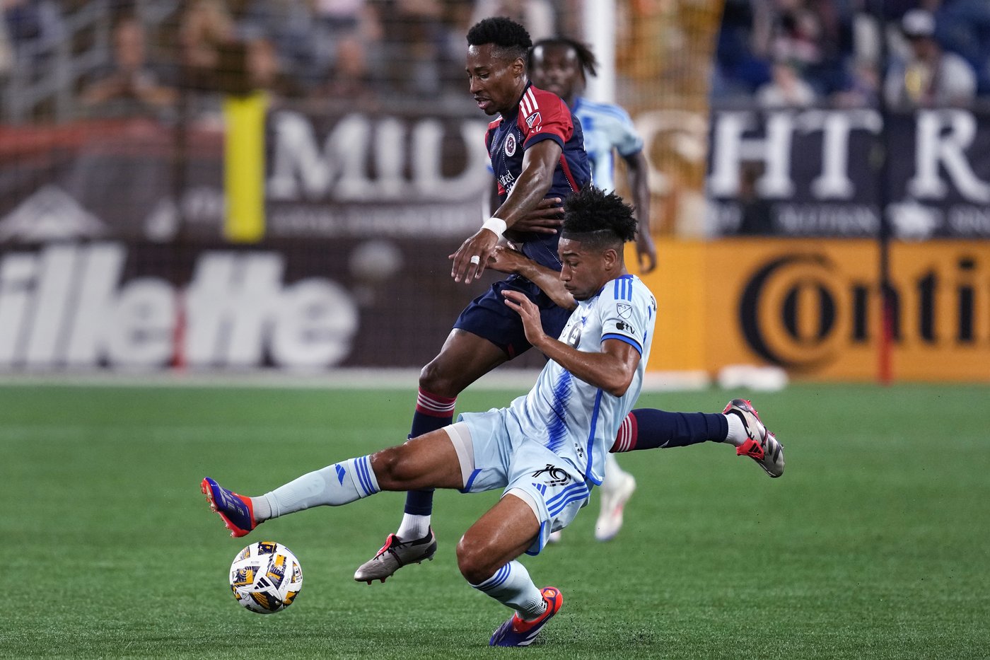 First career goals by Tom Pearce, Nathan Saliba rally Montreal to 2-2 draw with Revolution | iNFOnews.ca