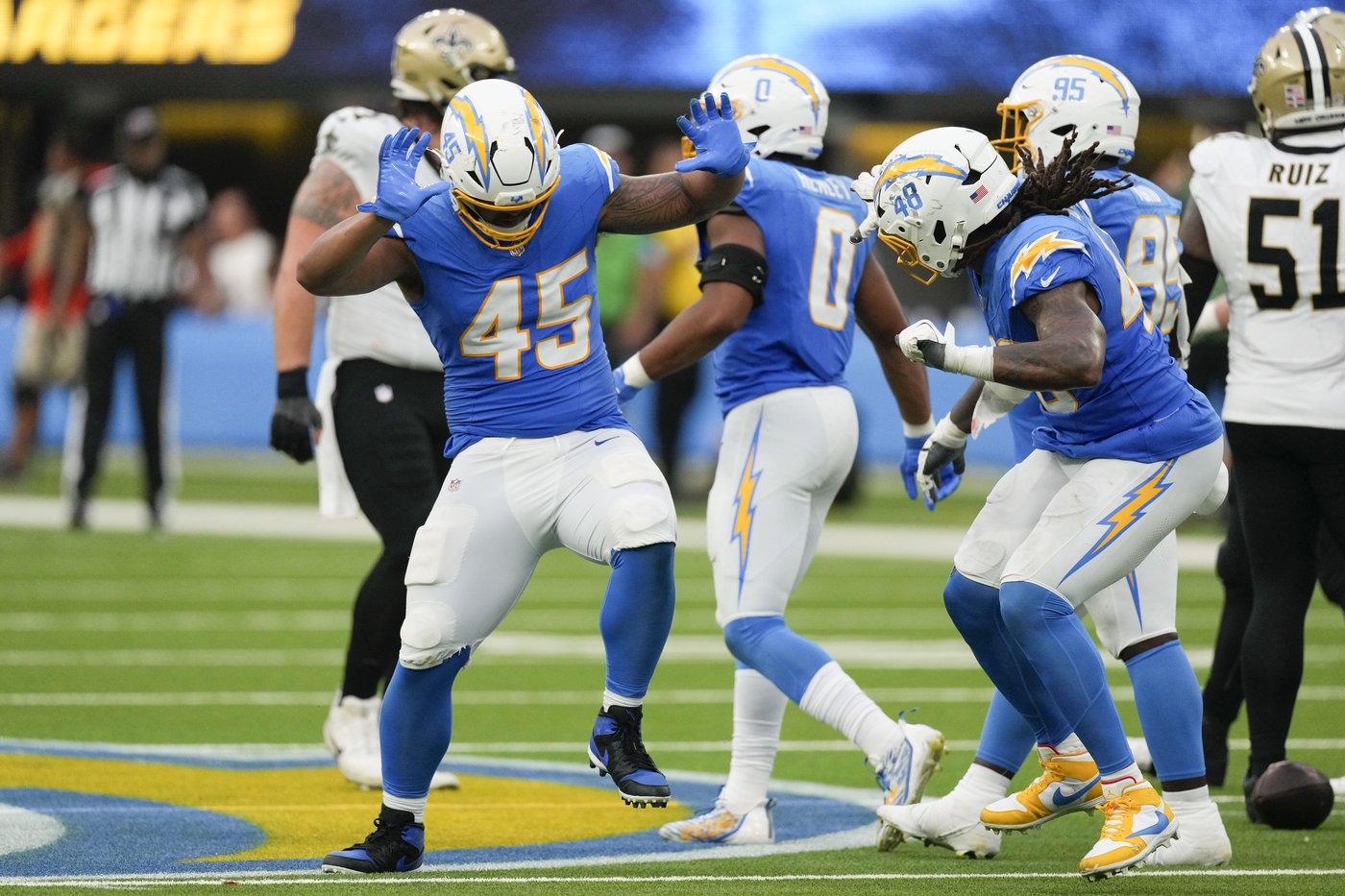 Chargers' turnaround on defense has mostly gone under the radar | iNFOnews.ca Chargers' turnaround on defense has mostly gone under the radar | iNFOnews.ca