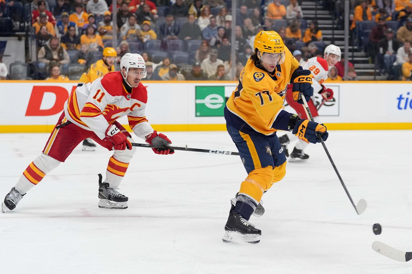 Bunting scores as the Predators top the Flames | iNFOnews.ca