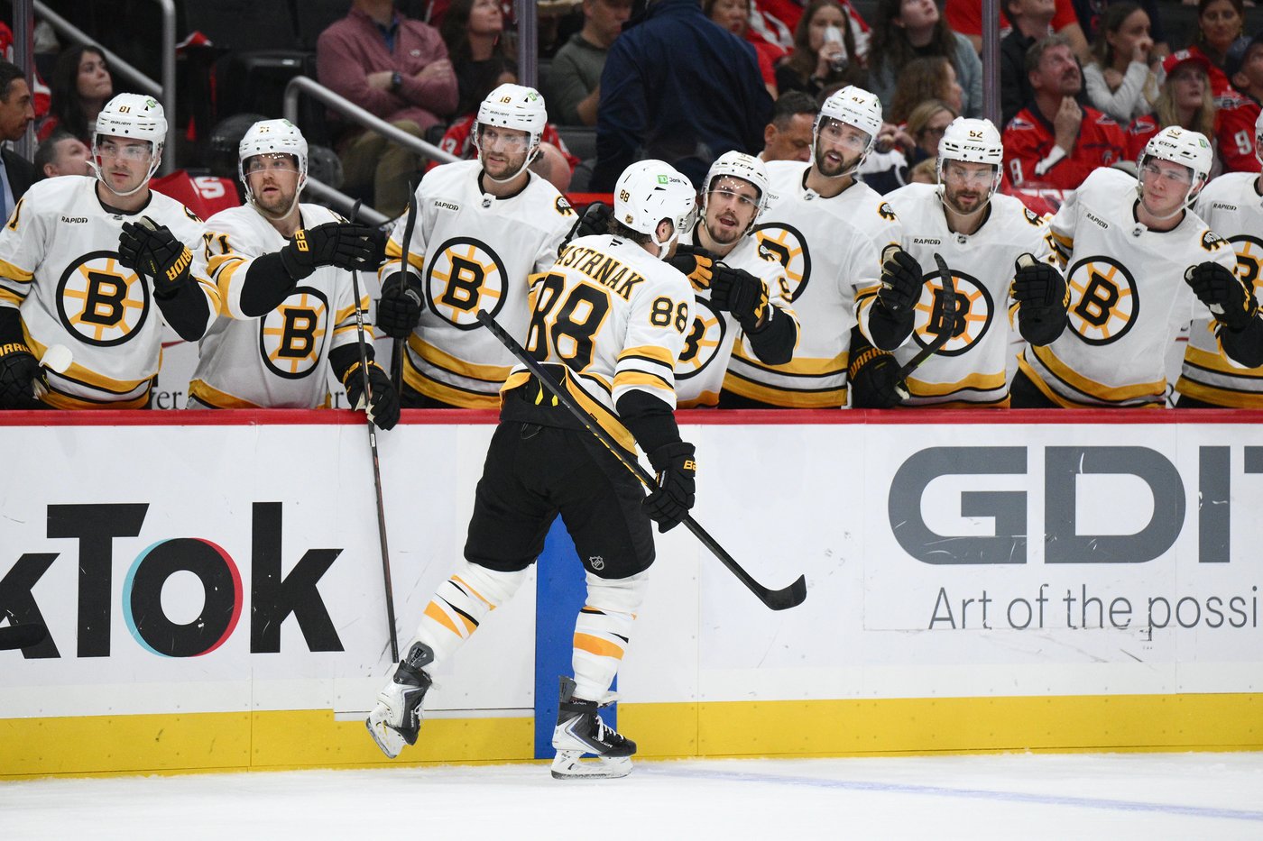 Pastrnak has a 3-point night in the Bruins' 3-1 victory over Ovechkin and the Capitals | iNFOnews.ca