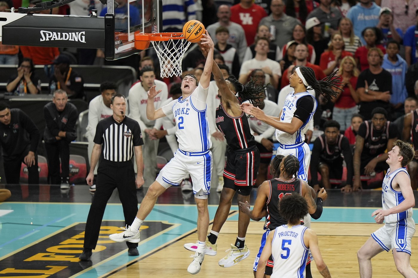 Duke freshman Cooper Flagg is headed to the NBA as the favorite to be the No. 1 overall draft pick | iNFOnews.ca