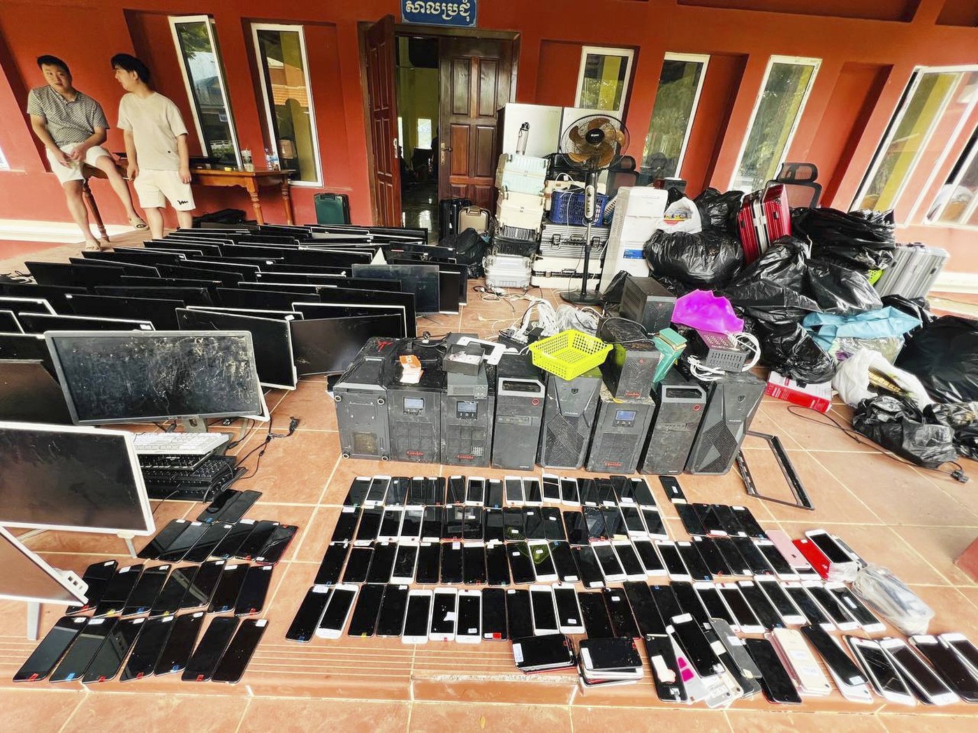 Cambodia continues raids on scam centers, bringing arrests in past 3 weeks over 2,100 | iNFOnews.ca