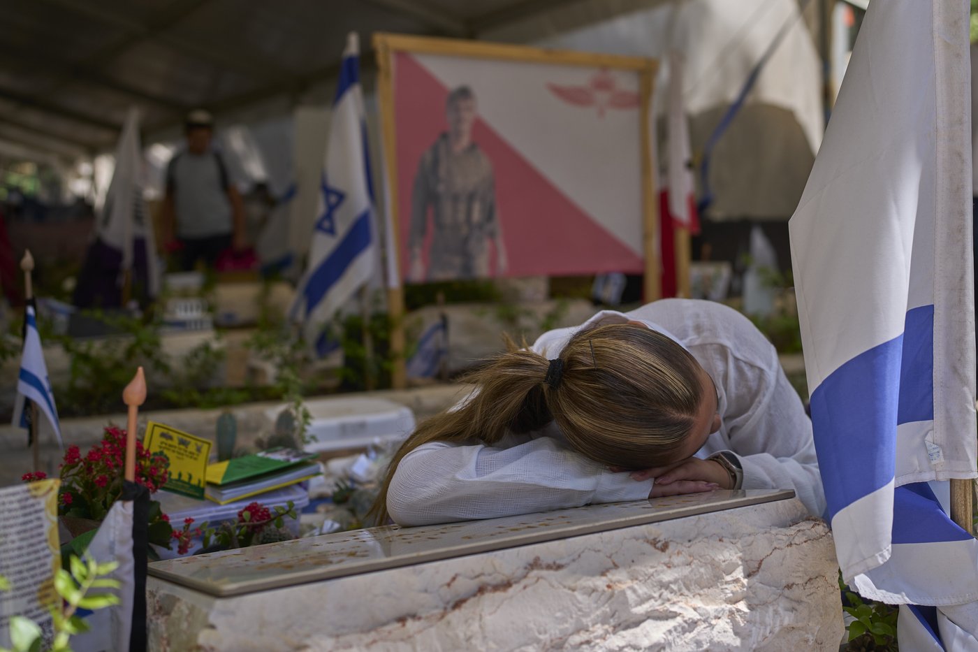 Middle East latest: Israel frees a Gaza medic detained since troops killed 15 rescue workers | iNFOnews.ca Middle East latest: Israel frees a Gaza medic detained since troops killed 15 rescue workers | iNFOnews.ca