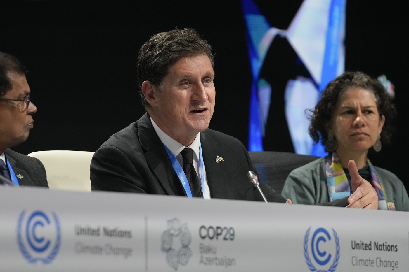 At UN climate talks, nations big and small get chance to bear witness to climate change | iNFOnews.ca