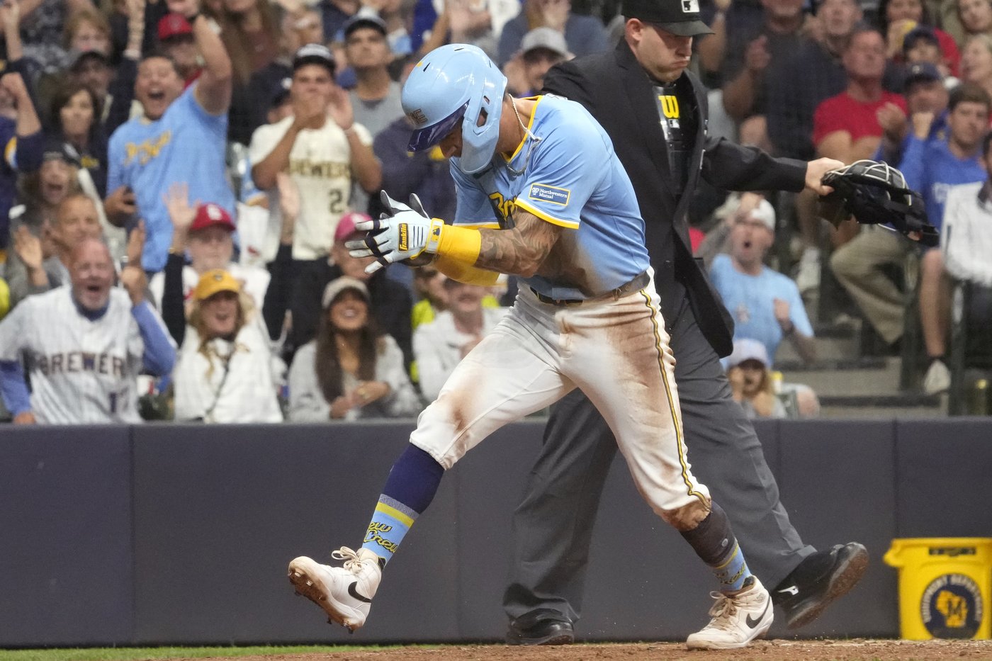 Misiorowski dominates before departing MLB debut with leg cramps as Brewers blank Cardinals 6-0 | iNFOnews.ca Misiorowski dominates before departing MLB debut with leg cramps as Brewers blank Cardinals 6-0 | iNFOnews.ca