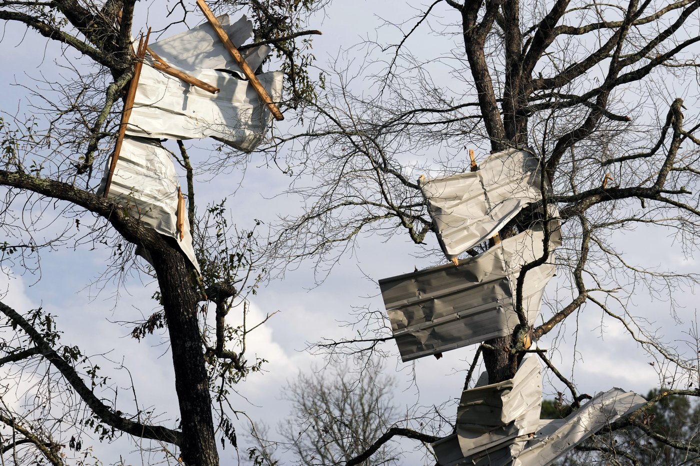Tornadoes in Texas and Mississippi kill 2 as storm system moves across southern U.S. | iNFOnews.ca Tornadoes in Texas and Mississippi kill 2 as storm system moves across southern U.S. | iNFOnews.ca