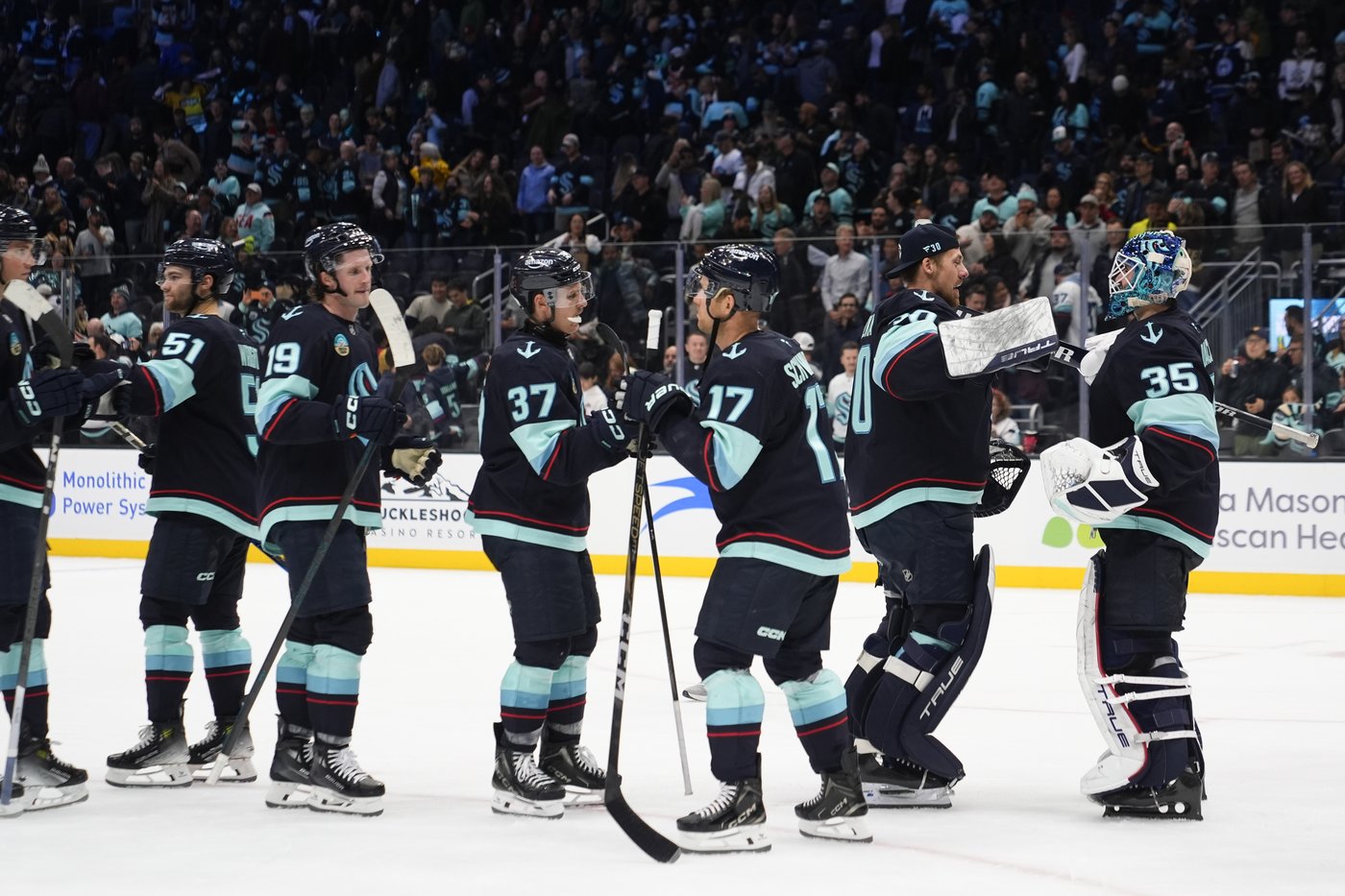 Jaden Schwartz's power-play goal leads Kraken to 3-1 win over Blackhawks | iNFOnews.ca Jaden Schwartz's power-play goal leads Kraken to 3-1 win over Blackhawks | iNFOnews.ca