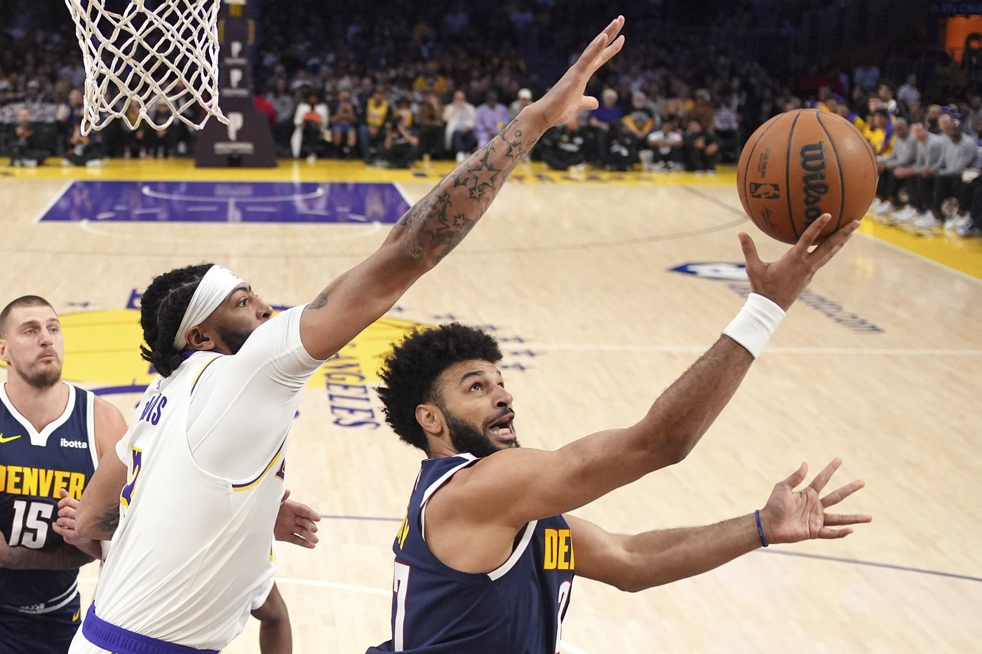 Jokic score 34, Porter adds 24 as Nuggets use strong second half to beat Lakers 127-102 | iNFOnews.ca