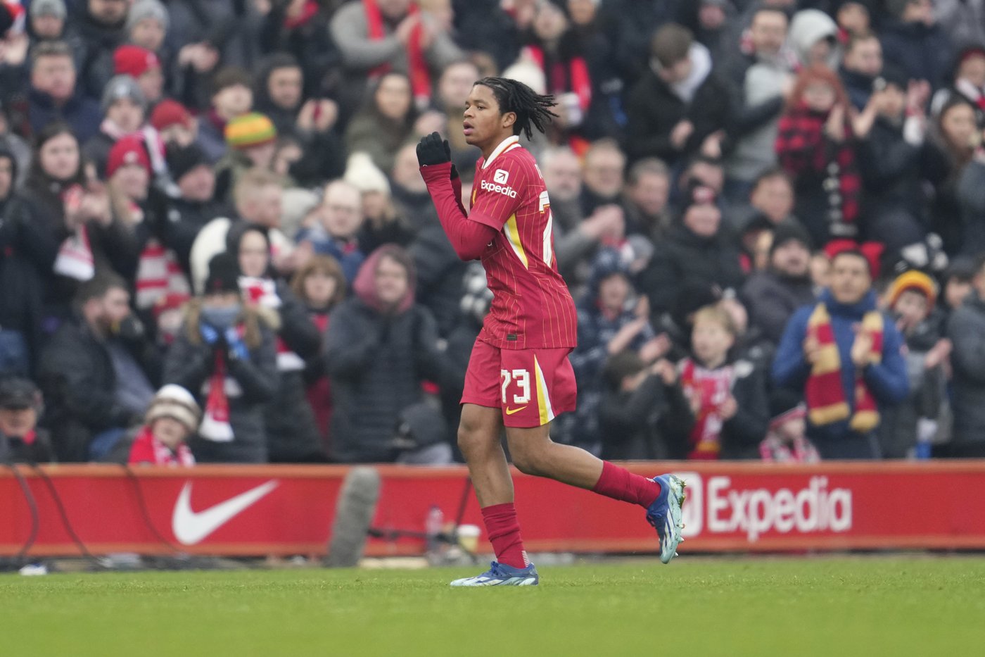 Man City wins 8-0 against Salford City in the FA Cup and Liverpool routs Accrington Stanley | iNFOnews.ca