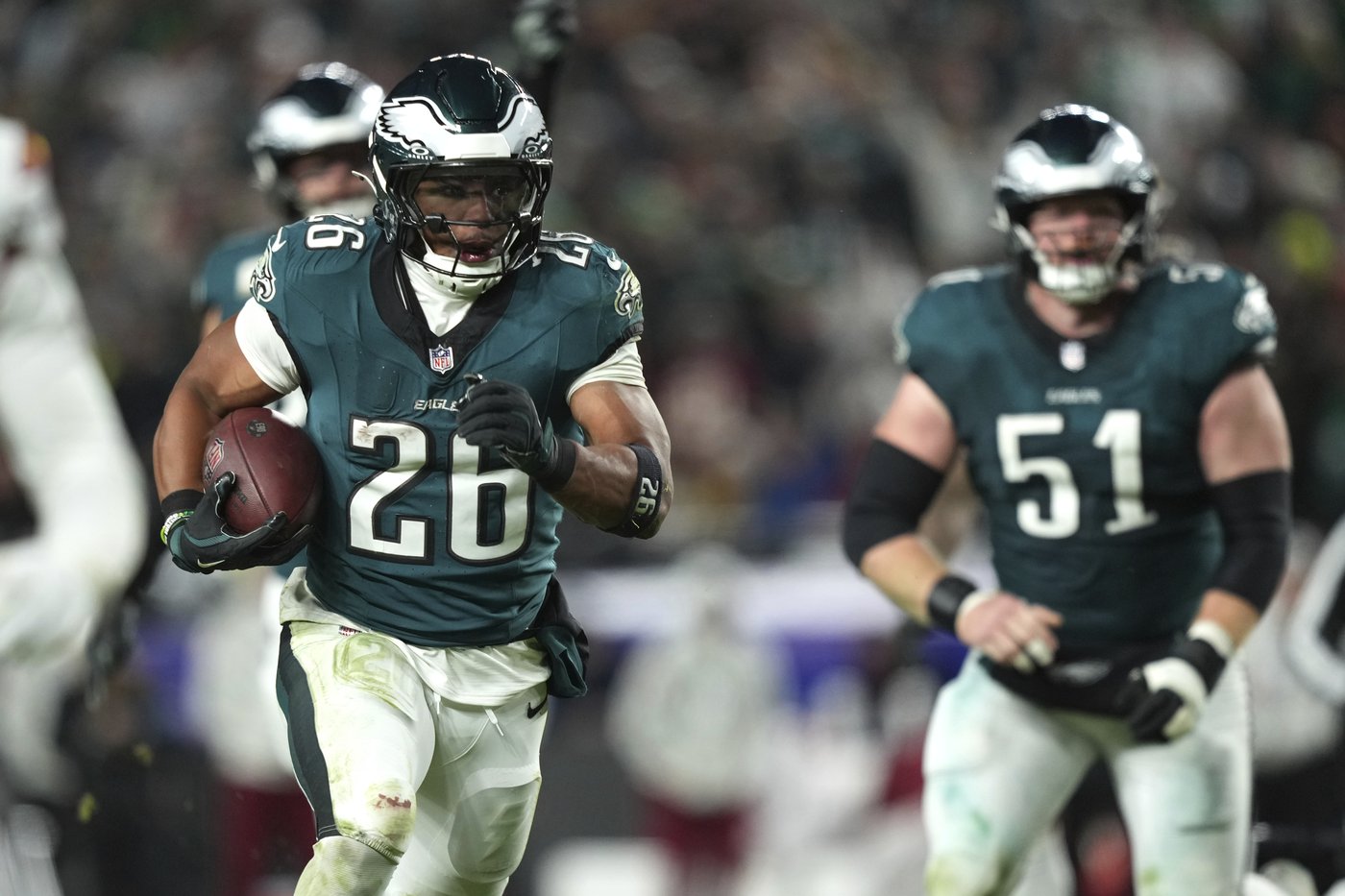 Saquon Barkley runs for 2 TDs, Eagles beat Commanders 26-18 to stretch NFC East lead | iNFOnews.ca Saquon Barkley runs for 2 TDs, Eagles beat Commanders 26-18 to stretch NFC East lead | iNFOnews.ca