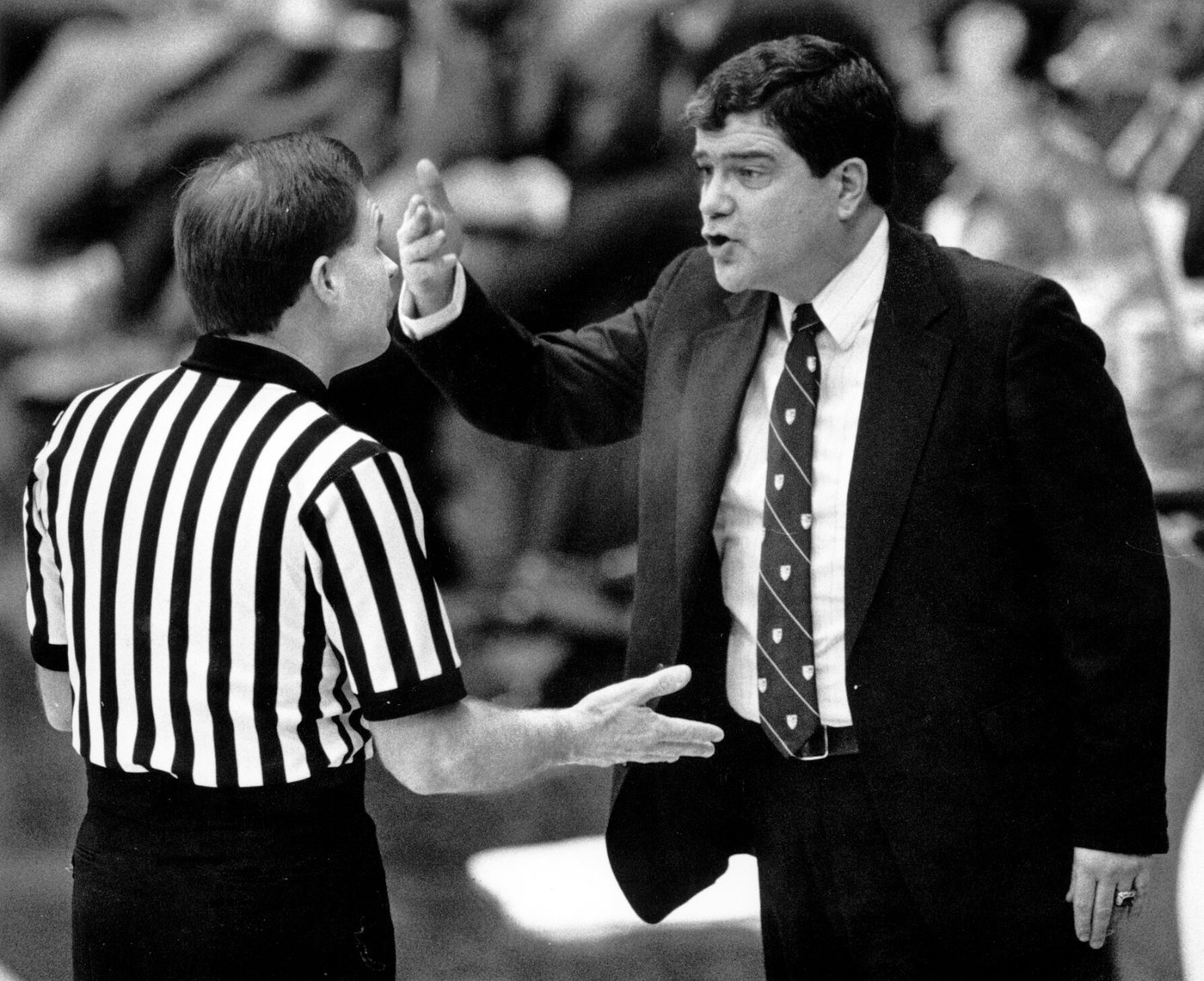 Kevin Mackey, who led Cleveland State to a historic NCAA upset over Indiana, dies at 80 | iNFOnews.ca