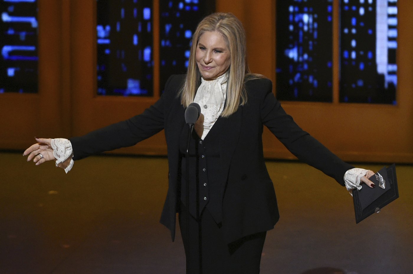 Barbra Streisand approves multi-part documentary that will draw upon her archives | iNFOnews.ca Barbra Streisand approves multi-part documentary that will draw upon her archives | iNFOnews.ca
