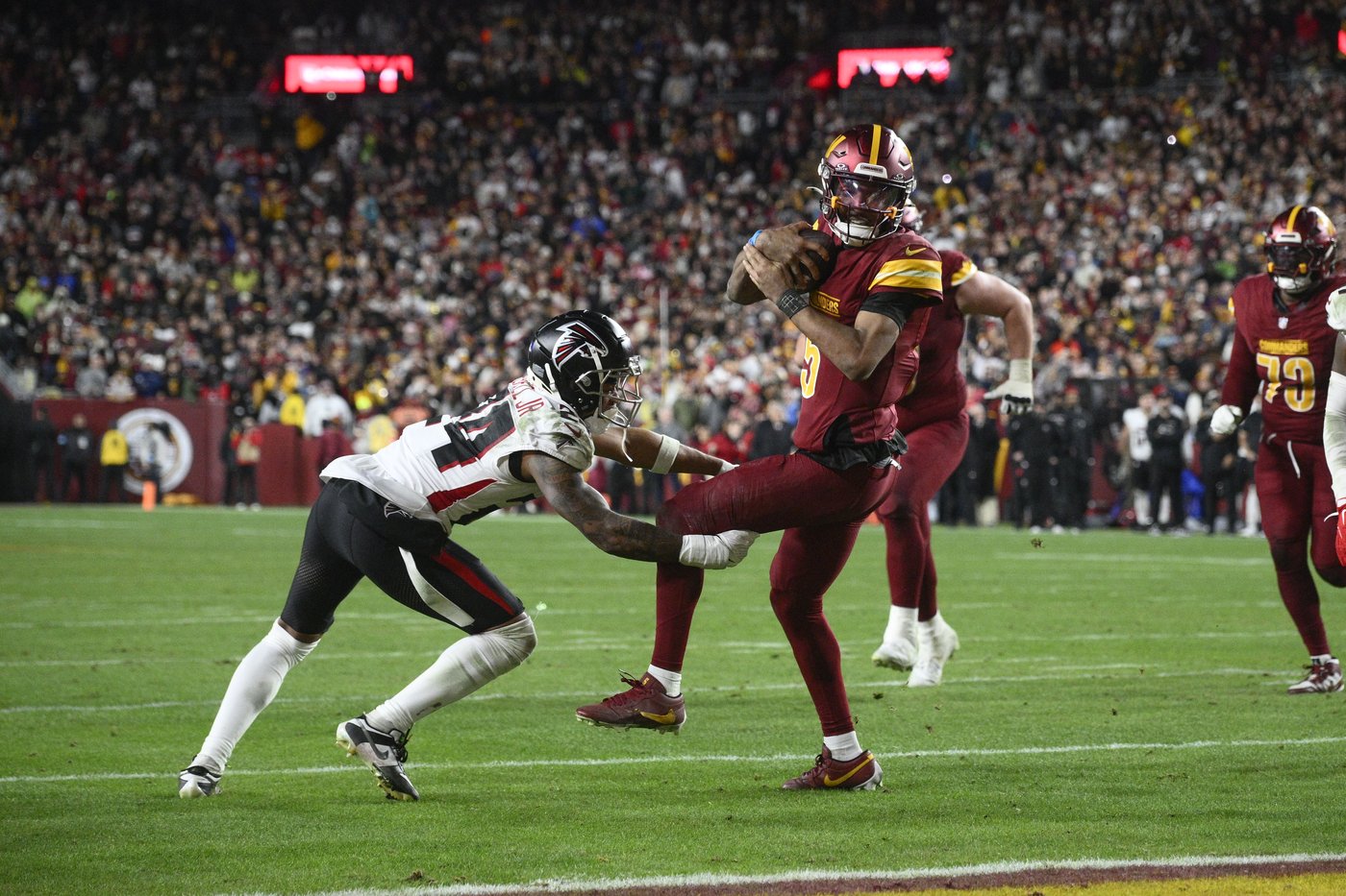 Jayden Daniels carries the Commanders into the playoffs by running as much as throwing | iNFOnews.ca Jayden Daniels carries the Commanders into the playoffs by running as much as throwing | iNFOnews.ca