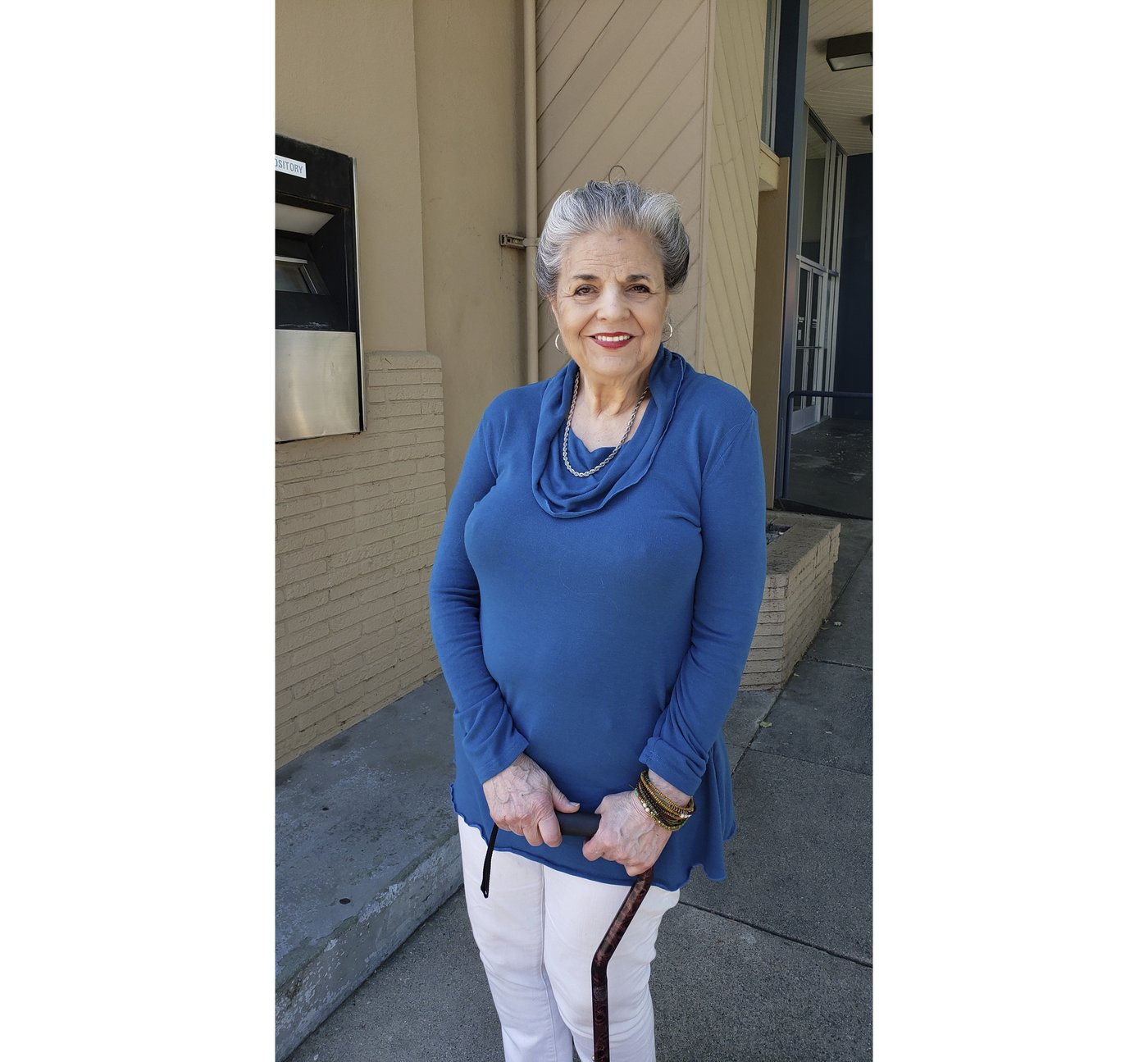Workers at a California senior home race to evacuate residents in wildfire | iNFOnews.ca Workers at a California senior home race to evacuate residents in wildfire | iNFOnews.ca