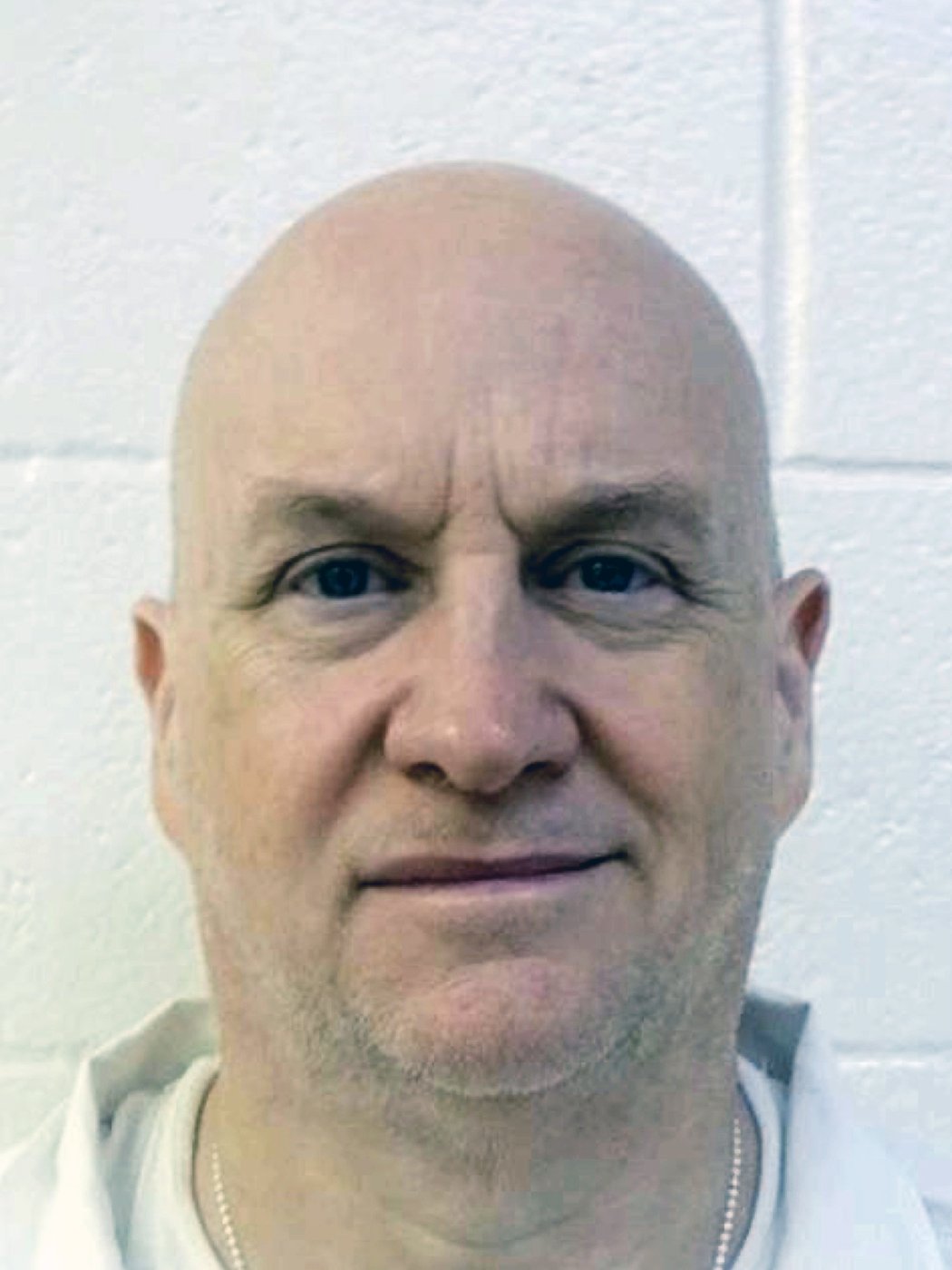 Former police chief, serving murder and rape sentences, escapes from Arkansas prison | iNFOnews.ca