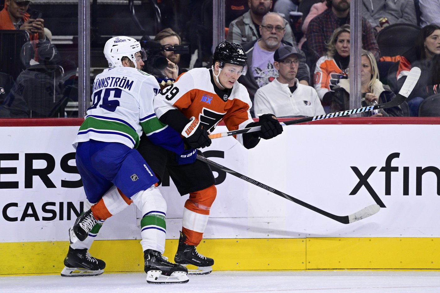 Michkov Mania officially hits Philly as Russian rookie earns roaring ovation in Flyers' home opener | iNFOnews.ca Michkov Mania officially hits Philly as Russian rookie earns roaring ovation in Flyers' home opener | iNFOnews.ca