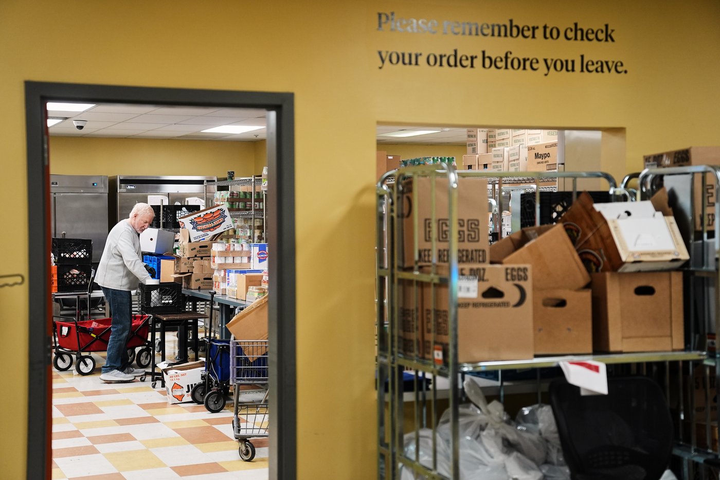Trump administration demands states 'undo' full SNAP payouts as states warn of 'catastrophic impact' | iNFOnews.ca