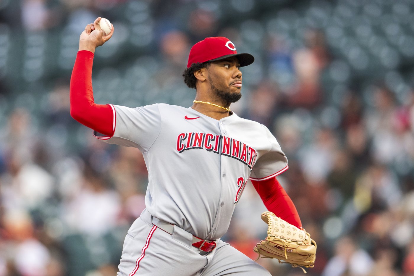 Greene pitches the Reds to a 2-0 win over Webb and the Giants, ending their 7-game win streak | iNFOnews.ca