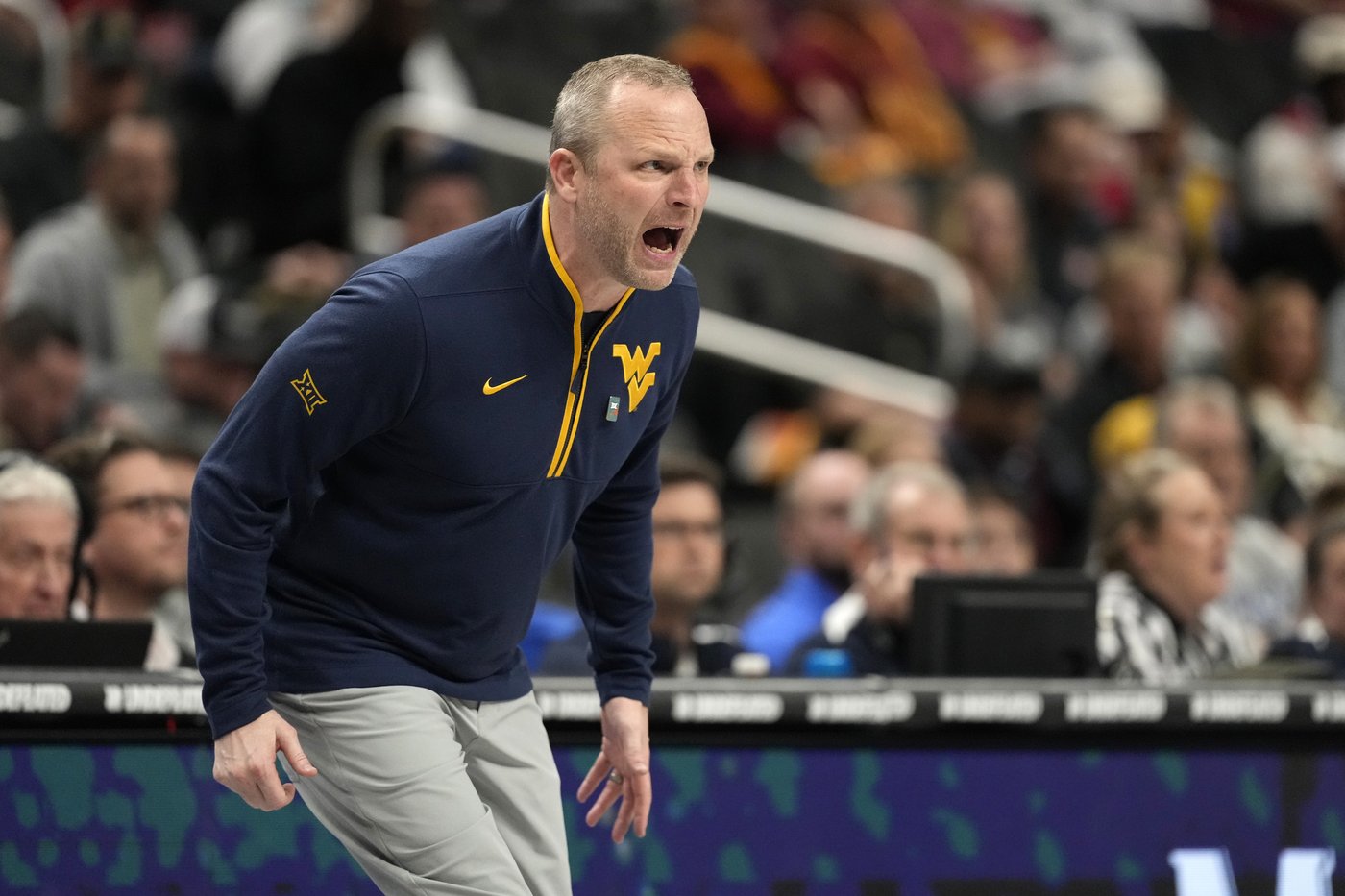 Darian DeVries faces a tall task in helping put Indiana back on the national basketball map for good | iNFOnews.ca