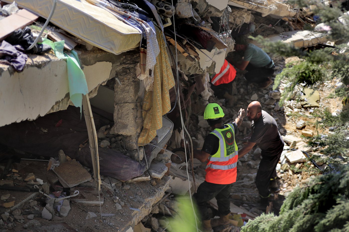 A Lebanese family was holding a Sunday gathering when an Israeli strike toppled their building | iNFOnews.ca A Lebanese family was holding a Sunday gathering when an Israeli strike toppled their building | iNFOnews.ca