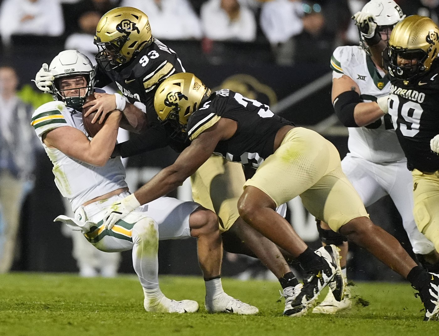 Sanders connects with Wester on Hail Mary in regulation, Colorado beats Baylor 38-31 in overtime | iNFOnews.ca Sanders connects with Wester on Hail Mary in regulation, Colorado beats Baylor 38-31 in overtime | iNFOnews.ca