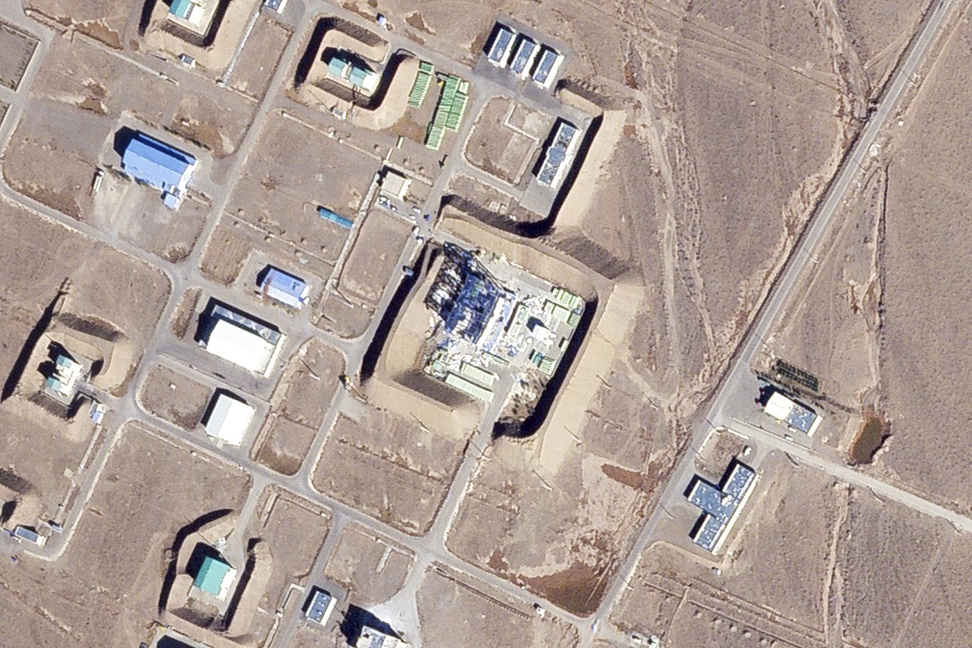 Satellite photos show Israeli strike likely hit important Iran Revolutionary Guard missile base | iNFOnews.ca Satellite photos show Israeli strike likely hit important Iran Revolutionary Guard missile base | iNFOnews.ca