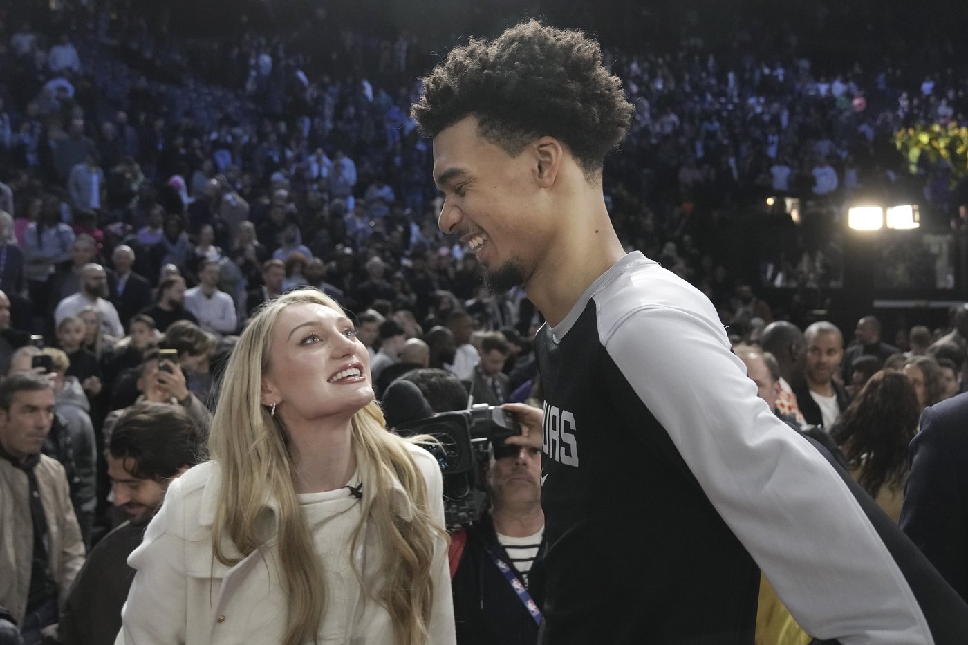 Welcome home, Wemby: As expected, Spurs' star gets a hero's welcome in Paris | iNFOnews.ca Welcome home, Wemby: As expected, Spurs' star gets a hero's welcome in Paris | iNFOnews.ca