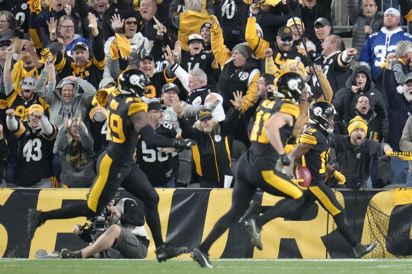 Calvin Austin III scores twice as the Steelers hold off the Giants 26-18 | iNFOnews.ca Calvin Austin III scores twice as the Steelers hold off the Giants 26-18 | iNFOnews.ca