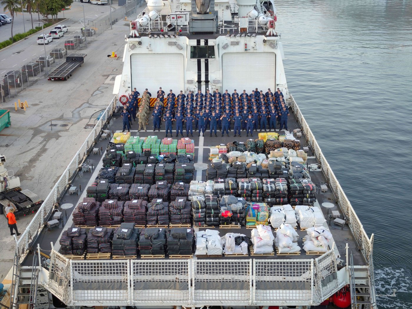 The Coast Guard seized a record 76,000 pounds of drugs this summer off Central and South America | iNFOnews.ca The Coast Guard seized a record 76,000 pounds of drugs this summer off Central and South America | iNFOnews.ca