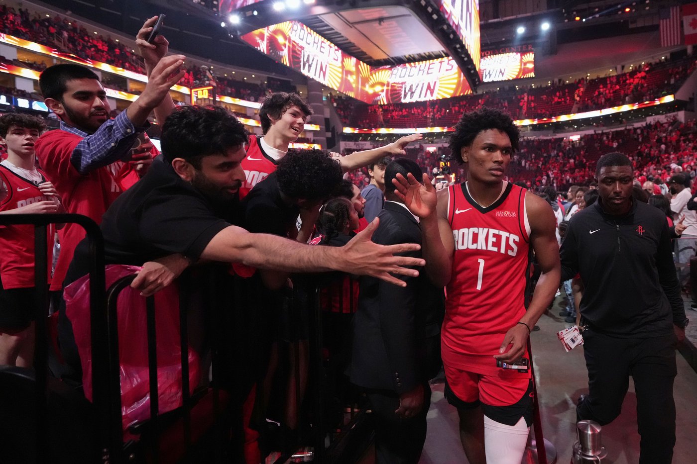 Warriors return home to Chase Center with another chance to close out 1st-round series with Rockets | iNFOnews.ca Warriors return home to Chase Center with another chance to close out 1st-round series with Rockets | iNFOnews.ca