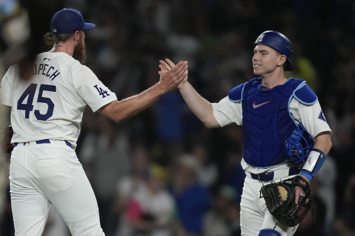 Shohei Ohtani heads to 1st postseason after Dodgers clinch NL West title with a 7-2 win over Padres | iNFOnews.ca Shohei Ohtani heads to 1st postseason after Dodgers clinch NL West title with a 7-2 win over Padres | iNFOnews.ca