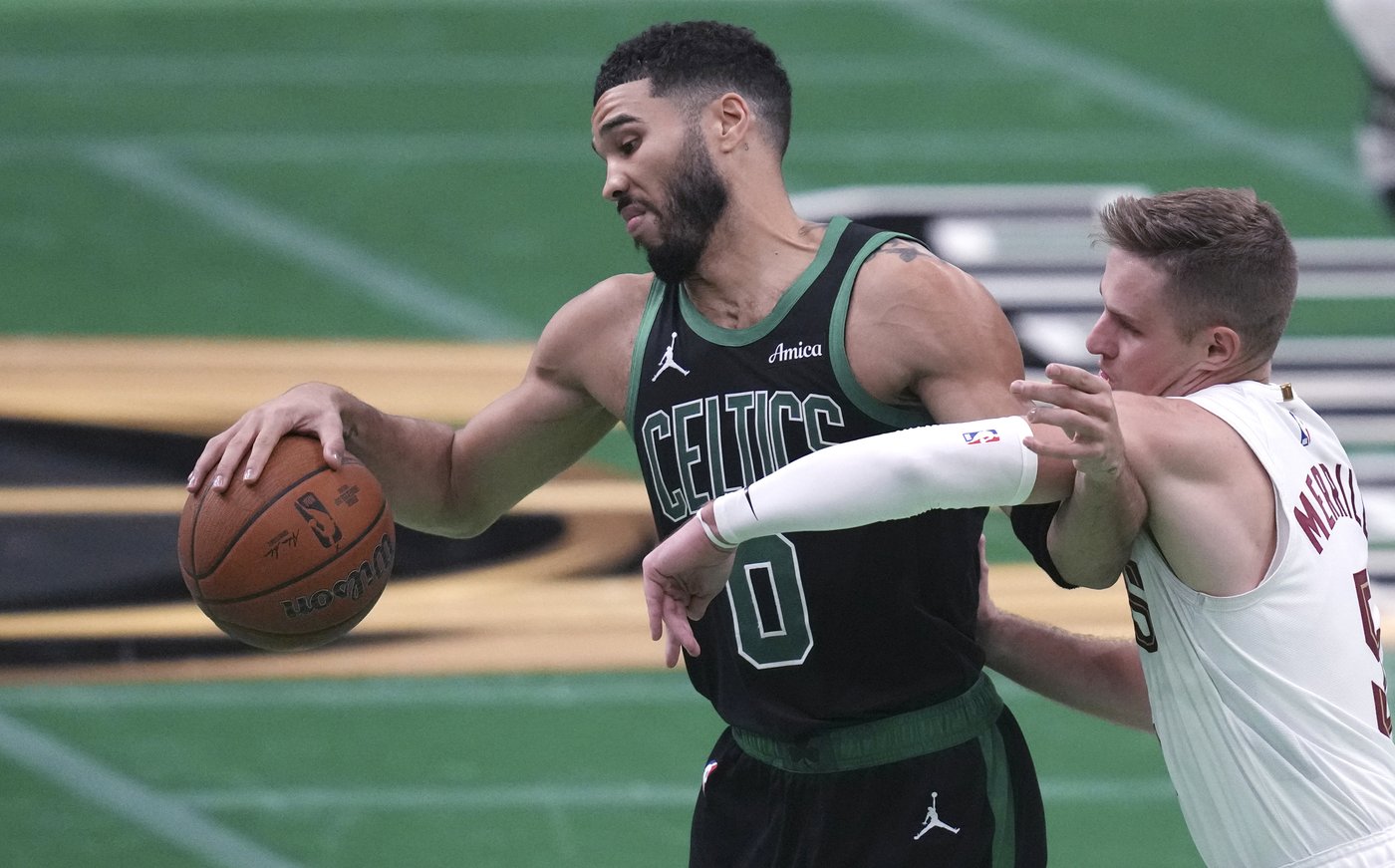 Tatum scores 33 as Celtics hand Cavaliers first loss this season | iNFOnews.ca Tatum scores 33 as Celtics hand Cavaliers first loss this season | iNFOnews.ca